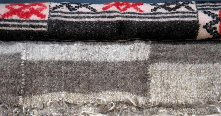 Cu ce se colorau fibrele textile înainte de coloranții industriali?