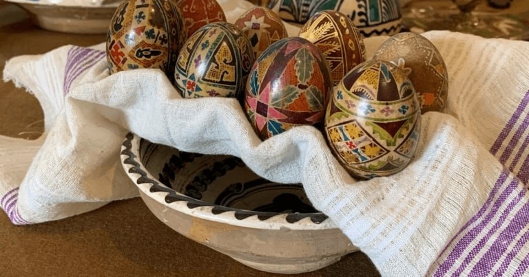 Obiceiuri și credințe din jurul Paștelui și primăverii