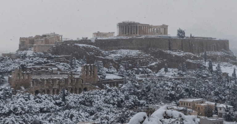 Grecia, paralizată de ninsori abundente / VIDEO
