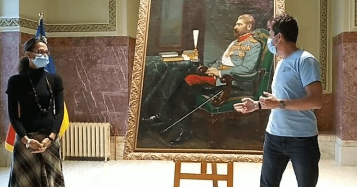 Un tablou cu Regele Ferdinand, ascuns zeci de ani într-un depozit, expus la Muzeul Național al Unirii din Alba Iulia