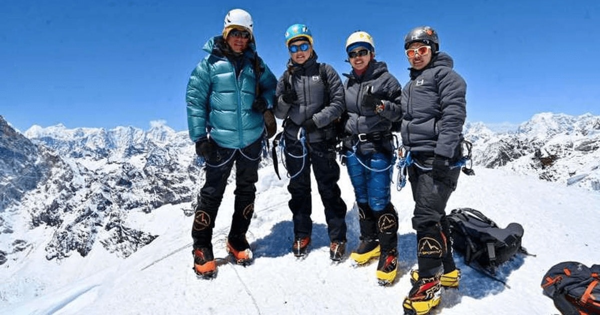 Trei surori din Nepal au scris istorie după ce au reuşit să cucerească împreună vârful Everest