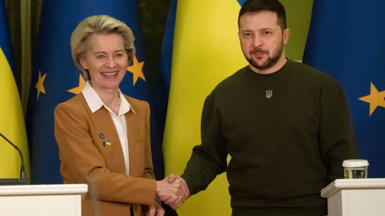 Ucraina intră în Uniunea Europeană cu industria de apărare