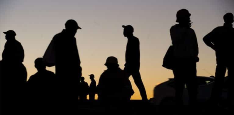 Golul din piața muncii de peste 10 ani se va suprapune pe intrarea în pensie a decrețeilor