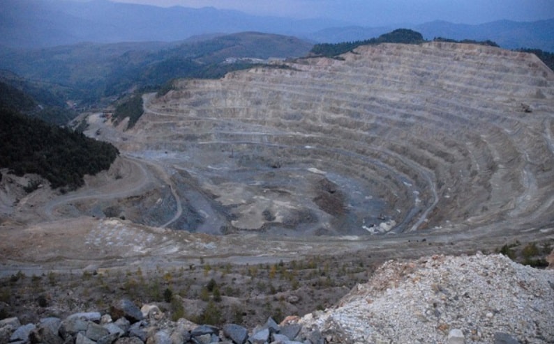 Acțiunile Gabriel Resources s-au prăbușit la bursa din Toronto