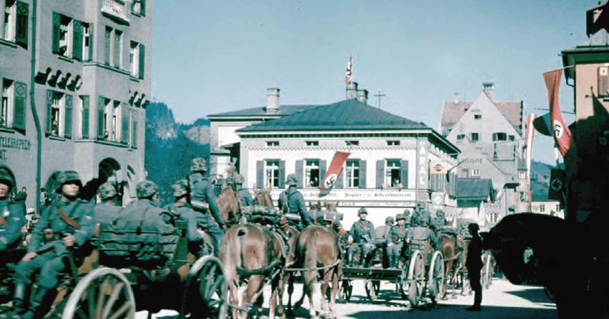 Care a fost strategia lui Hitler pentru a anexa Austria? Ce rol au jucat Franța, Marea Britanie și Italia?