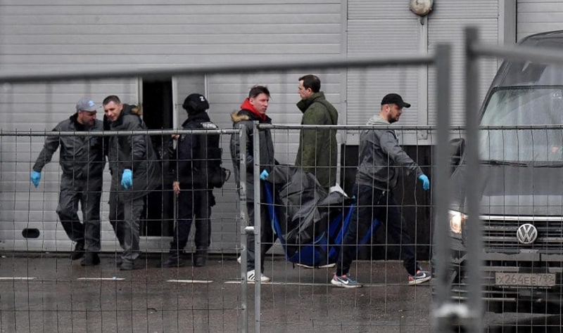 11 persoane reținute în legătură cu atacul din Moscova. Numărul morților a trecut de 100