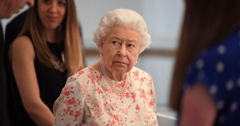 Coronavirusul şi palatul regal. Cum se schimbă viaţa Reginei Elisabeta?