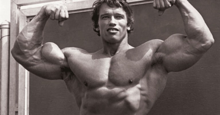 Arnold Schwarzenegger, acuzat că s-a dopat cu steroizi din România