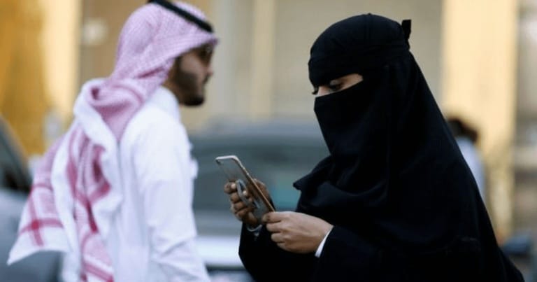 cum vor fi anunţate femeile saudite în cazul unui divorţ