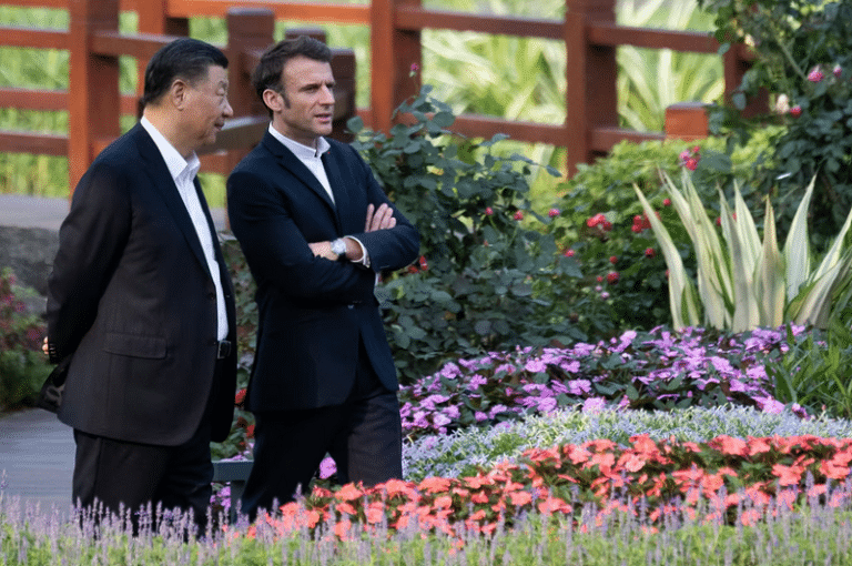 Întâlnirea Macron – Xi: Doi lideri pe picior de război economic