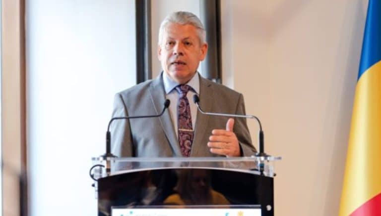 Exportul paralel de medicamente – estimat la 800 de mil. euro, adică 17% din piața anuală a României. Reglementările care afectează industria