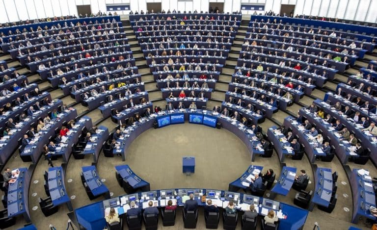 Câți europerlamentari câștigă sau pierde fiecare partid la alegerile din 9 iunie