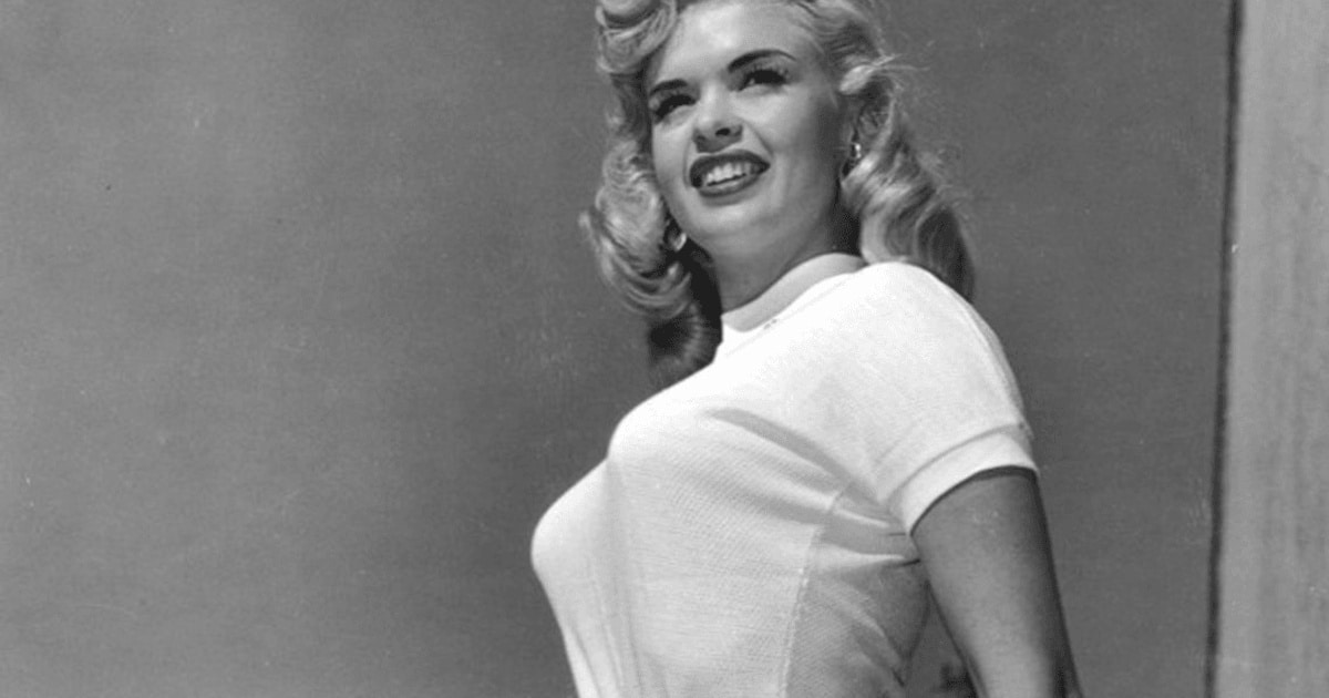 Secretul bustului impresionant al divelor de altădată / FOTO