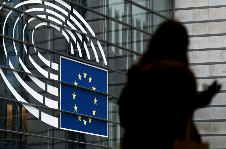 Cine reprezintă România la Bruxelles