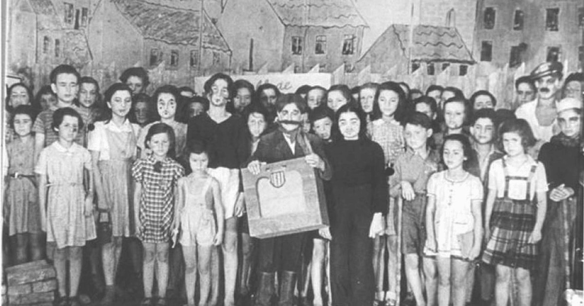 Brundibár, sceneta jucată de orfanii evrei în lagărul nazist Theresienstadt