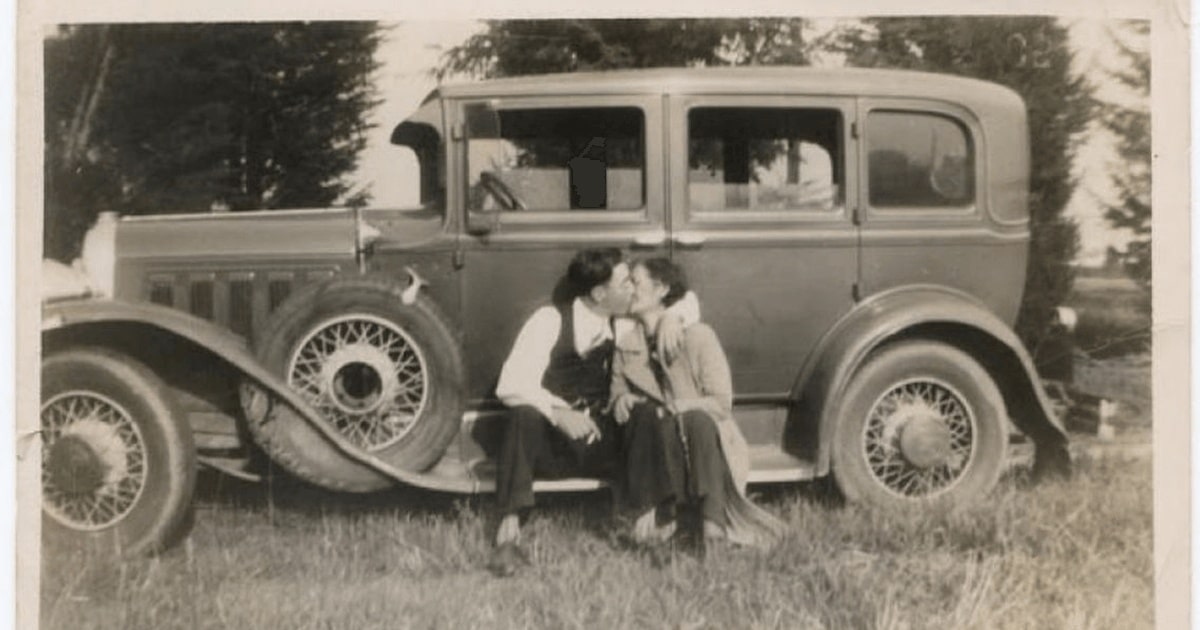 Bonnie şi Clyde, infractorii îndrăgostiţi / FOTO
