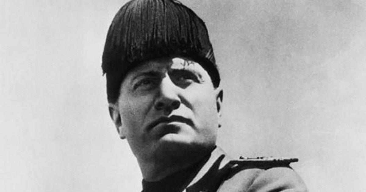 Recrutat de MI5. Dictator fascist, de meserie agent britanic