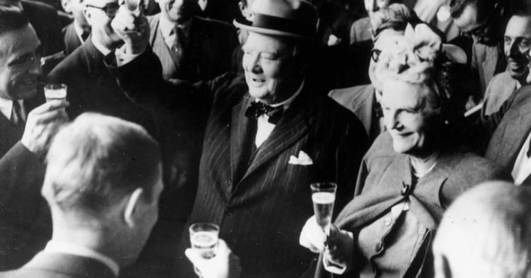 Plăcerea vinovată a lui Churchill, care îi putea aduce sfârşitul