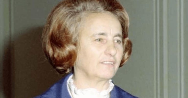 Totul despre amanţii Elenei Ceauşescu! Legătura dintre ea şi Ion Iliescu