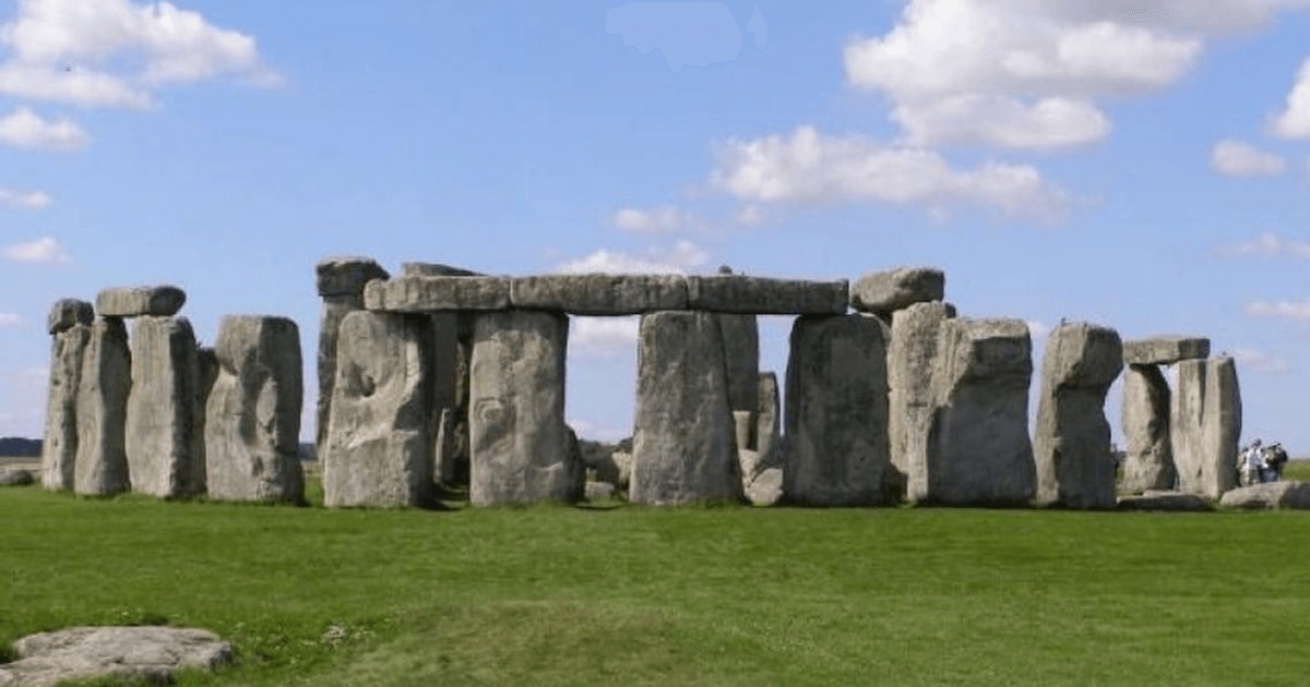 Un mare monument preistoric a fost descoperit în apropiere de Stonehenge
