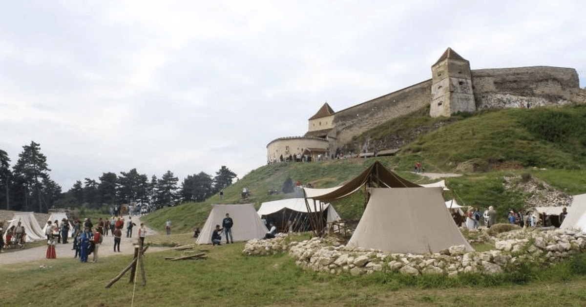 Invazie vikingă în Transilvania sau cum devine Cetatea Râşnovului un obiectiv turistic de neratat