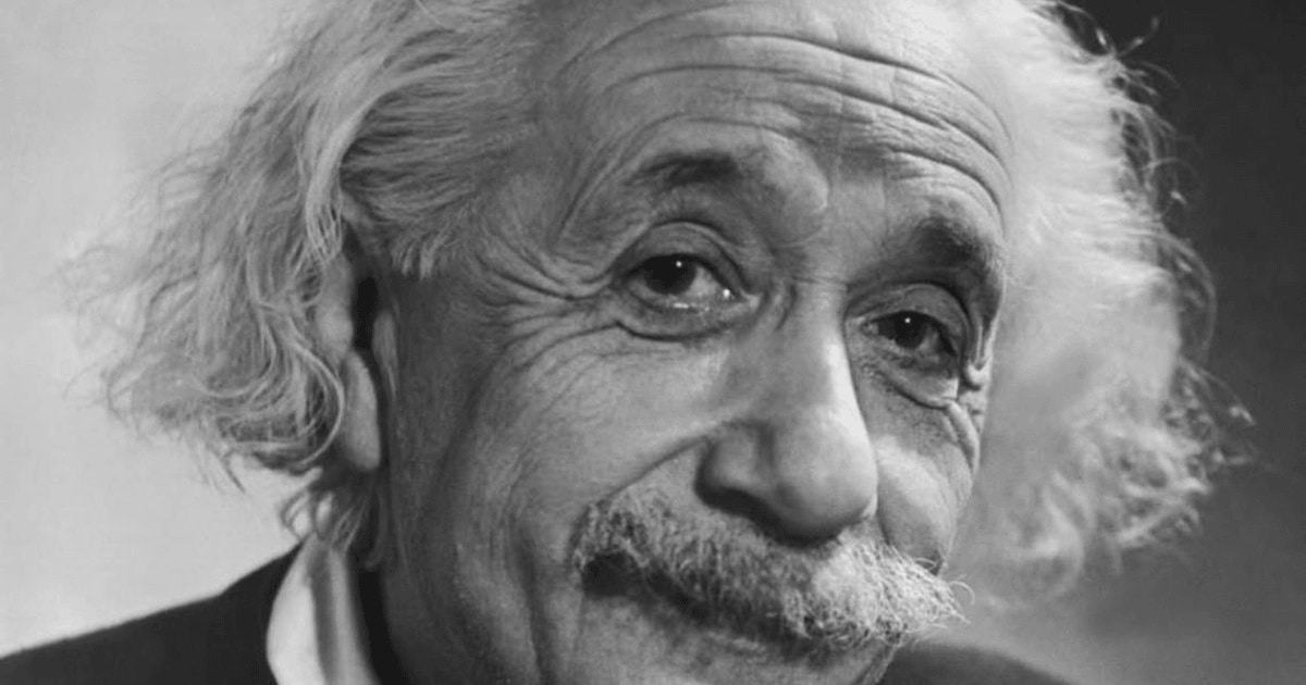 În 1933, Albert Einstein cere să fie primit în Turcia