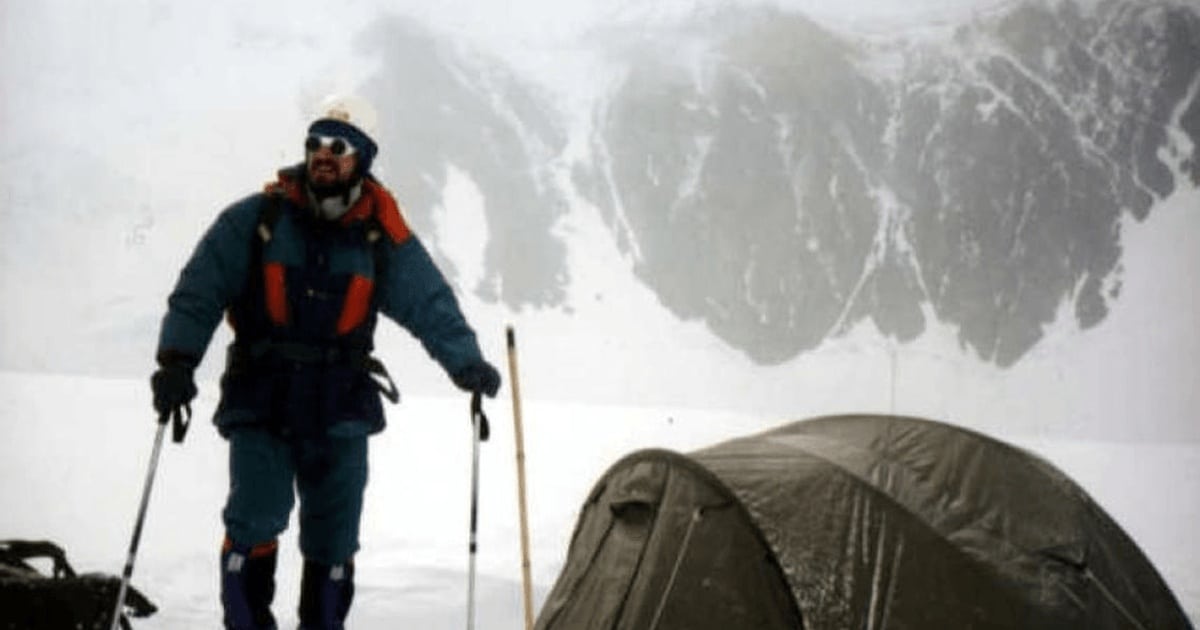 Primul român pe Everest/ FOTO