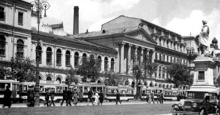 cele mai vechi universităţi româneşti