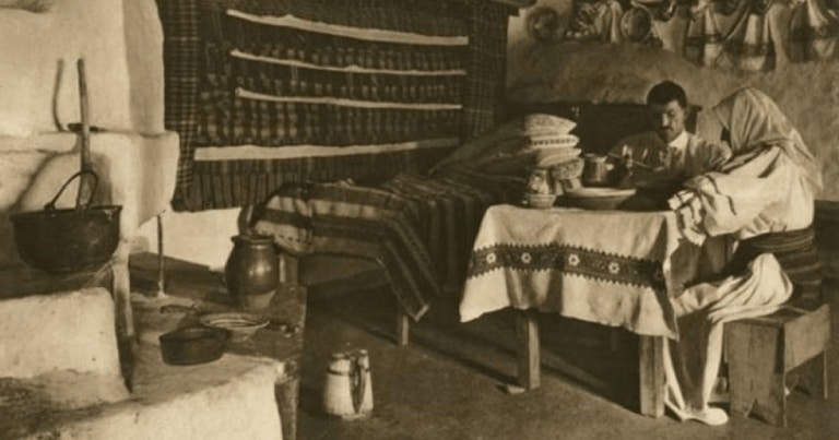 Ce feluri de mâncare se găseau în meniul românilor acum 100 de ani. Mămăliga şi verdeţurile erau la ordinea zilei, carnea se consuma doar în cazuri speciale