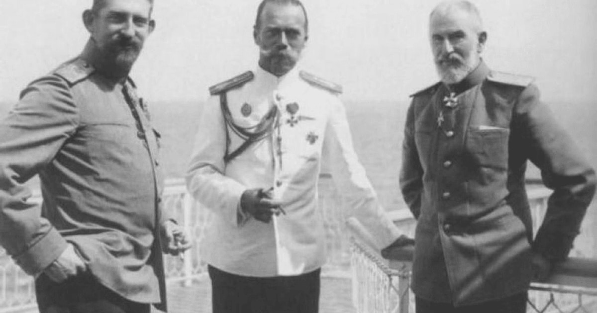Păcatele şi viciile românilor celebri. Eminescu bea cafea după cafea, Ioan Slavici spărgea geamurile vecinilor, regele Ferdinand era fumător înrăit