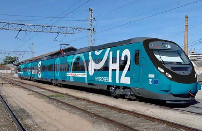 Guvernul va scoate trenurile cu hidrogen din PNRR