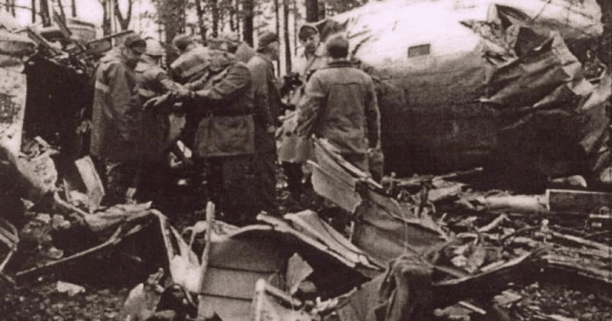 „Erau peste tot morţi, mutilaţi în modul cel mai îngrozitor, în preajma avionului sfărâmat”