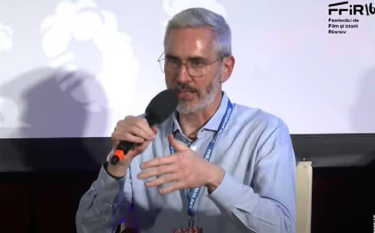 ”Guvernul discută cu instituțiile financiare internaționale și Comisia Europeană creșterea de anul viitor a unor taxe și impozite. Reducerea cheltuielilor statului nu aduce resurse suficiente”