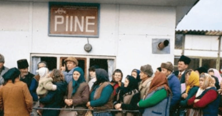 SONDAJ Românii mai suspină după Epoca de Aur