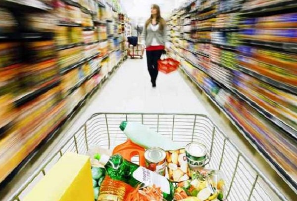 Extinderea plafonării adaosului comercial pentru toate alimentele românești va distorsiona grav piața