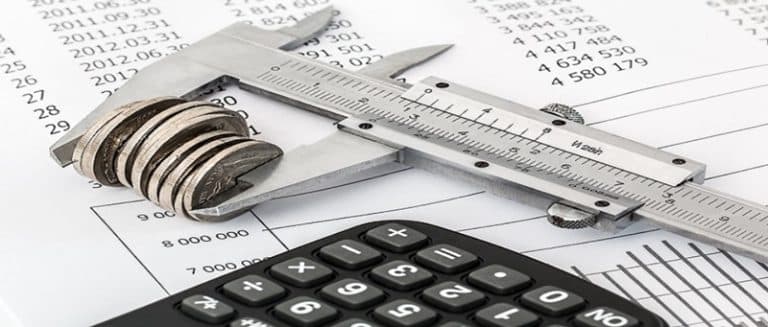 tăierile de cheltuieli publice prin care guvernul vrea să scadă deficitul