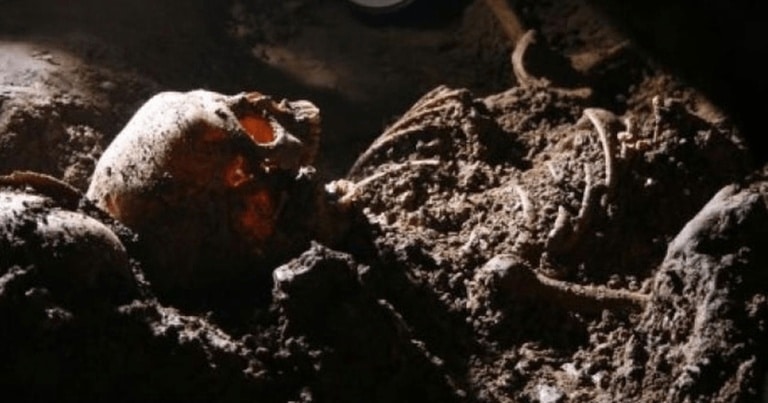 Peste 260 de schelete umane, descoperite în urma unei descărcării arheologice