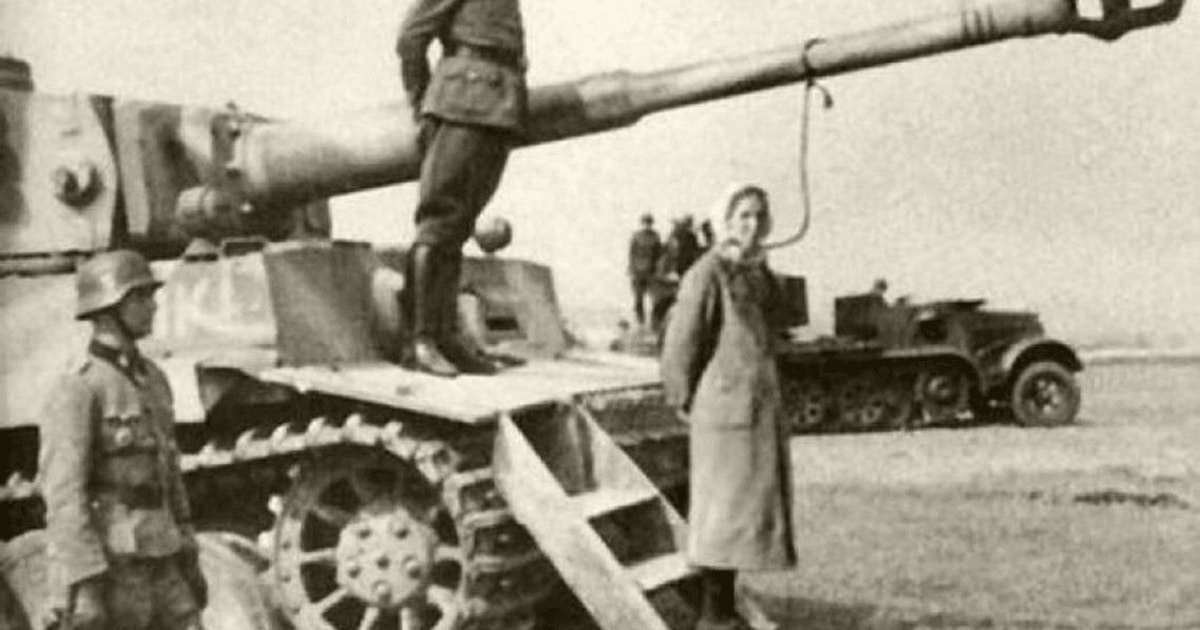 Sovieticii, specialiști în trucarea fotografiilor pentru propagandă