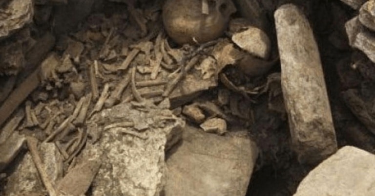 Mormânt pre-incaș descoperit în casa natală a lui Mario Vargas-Llosa