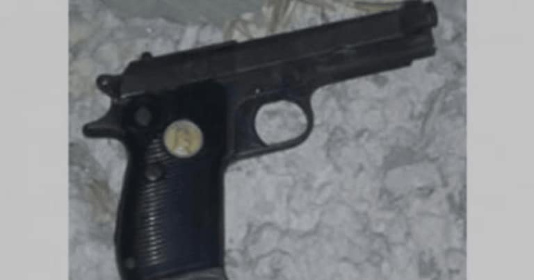 Pistol care a aparţinut fostului dictator Saddam Hussein, descoperit în Israel