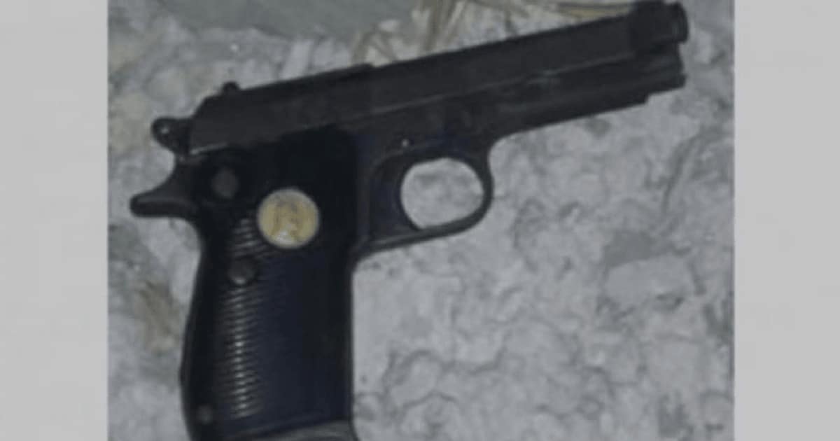 Pistol care a aparţinut fostului dictator Saddam Hussein, descoperit în Israel