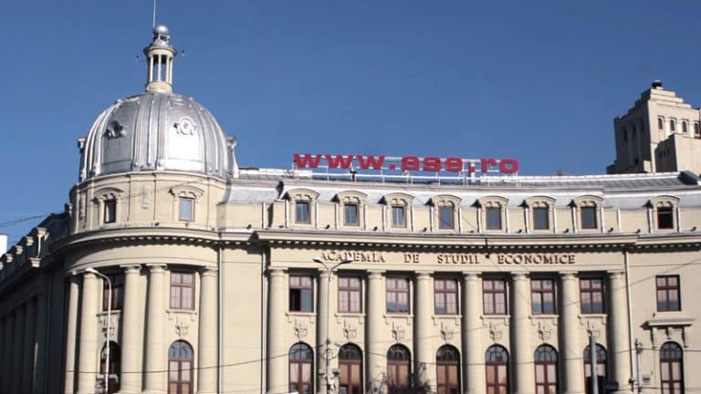 Times Higher Education 2025 – Declin al reputației universităților din Marea Britanie și SUA. ASE București și UMF Carol Davila în Top 1000