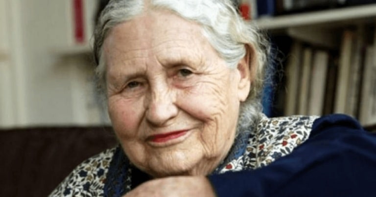 Scriitoarea Doris Lessing a decedat la vârsta de 94 de ani