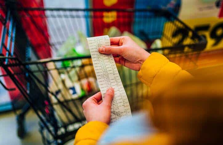 scădere în septembrie, dar prognoze pesimiste pentru viitor: seceta, creditele de consum, petrolul