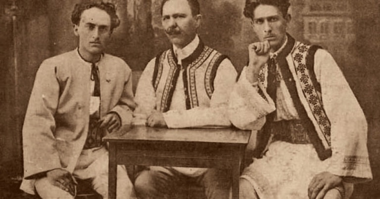 EXCLUSIV HISTORIA Fotografii unice cu Corneliu Zelea Codreanu în boxa acuzaţiilor