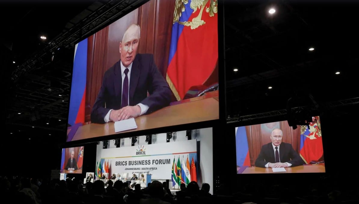 oaspeții și planurile și ambițiile reuniunii