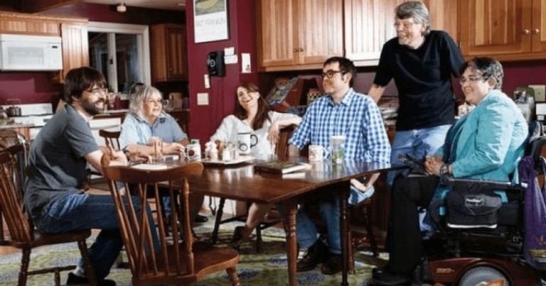 Familia lui Stephen King, o familie de scriitori trăsniţi