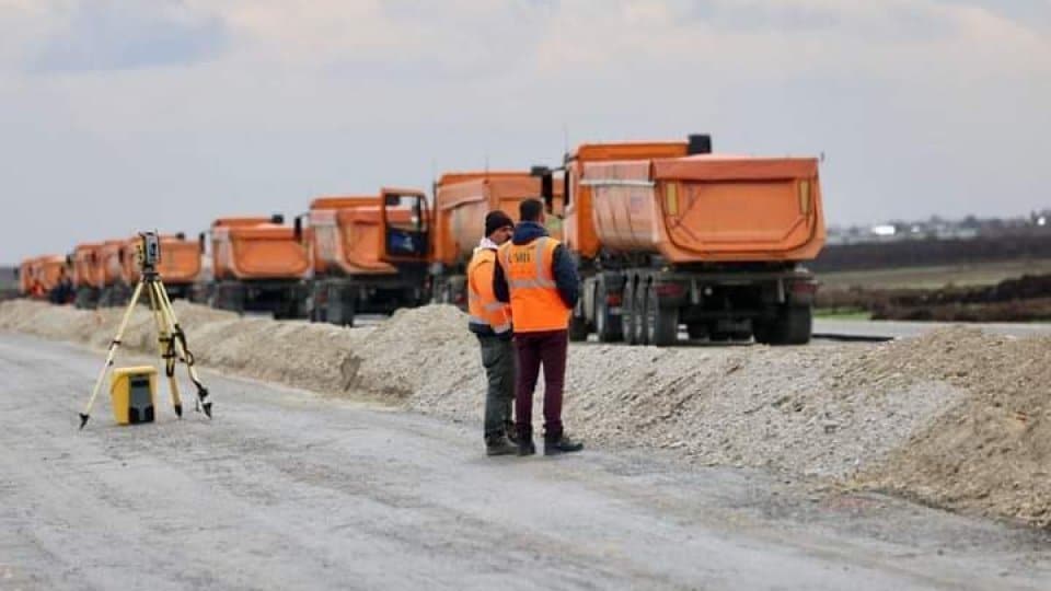 cursa dintre firmele familiei Umbrărescu din Bacău și companiile din Turcia