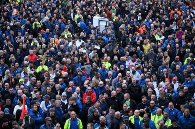 Volkswagen închide 3 fabrici din Germania; planul de reducere a cheltuielilor, mult mai dur decât se anticipa