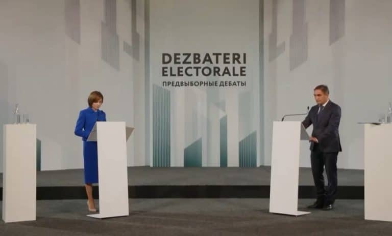 între încă un pas spre UE, și încă doi înapoi spre Rusia